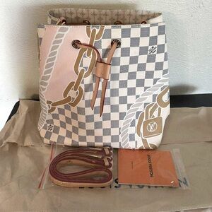COMING SOON Elegant Pink and Cream Checkered Shoulder Bag